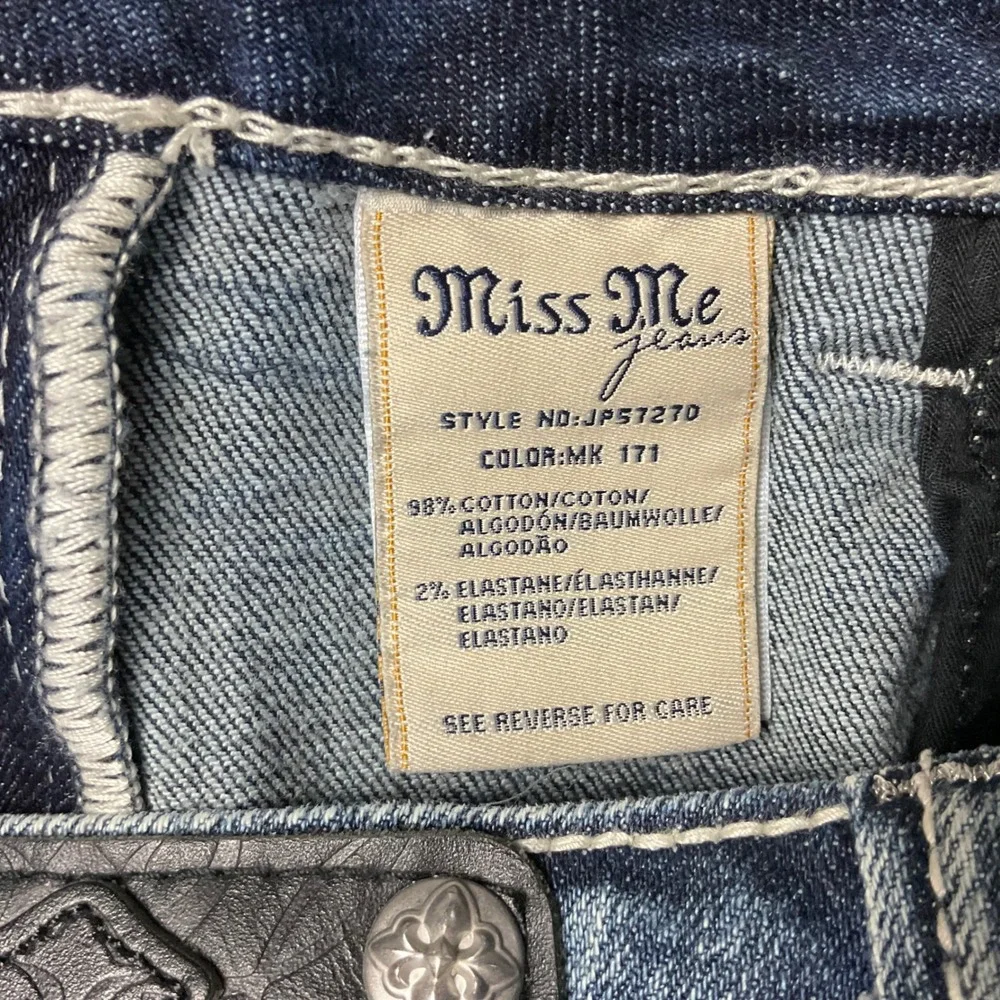 Y2K Miss Me Denim Embroidered Peace Cross JP5727D Mid Shorts Womens 30 Blue Boho